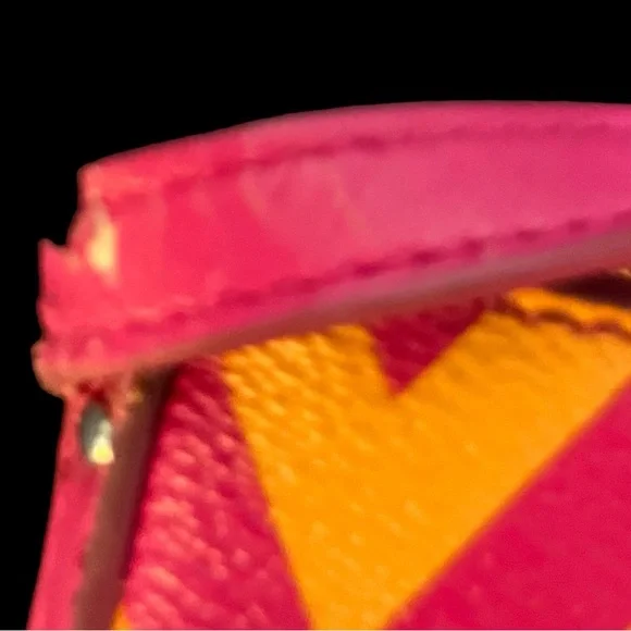 Vera Bradley handbag with strap - Picture 7 of 8